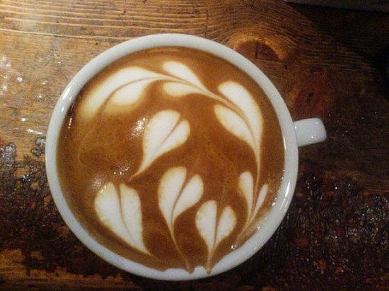 leaves-latte-foam