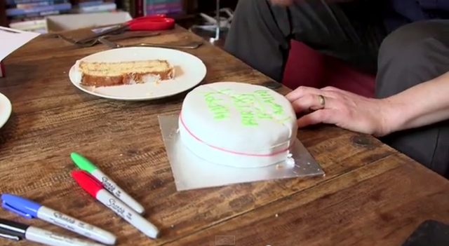 the-scientific-way-to-cut-a-cake-02